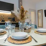 Schillerapartment Hof, Kueche, 24h Digital-checkin, Parkplatz, Wlan250mbit * Hof (Bavaria)