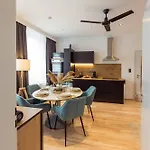 Schillerapartment Hof, Kueche, 24h Digital-checkin, Parkplatz, Wlan250mbit Appartamento Hof (Bavaria)