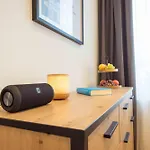 Schillerapartment Hof, Kueche, 24h Digital-checkin, Parkplatz, Wlan250mbit Appartamento *