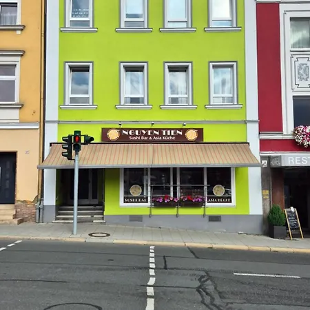 Schillerapartment Hof, Kueche, 24h Digital-checkin, Parkplatz, Wlan250mbit