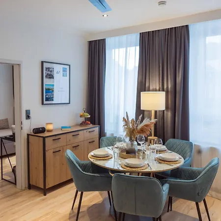 Apartment Schillerapartment Hof, Kueche, 24h Digital-checkin, Parkplatz, Wlan250mbit