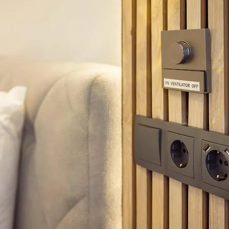 Apartment Schillerapartment Hof, Kueche, 24h Digital-checkin, Parkplatz, Wlan250mbit *