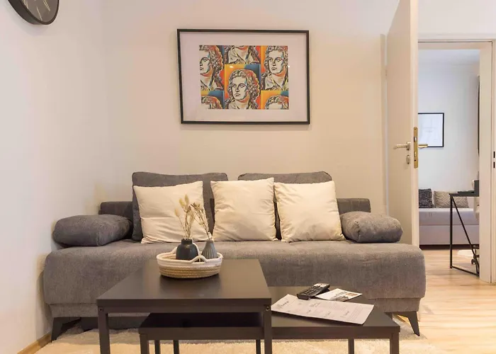 Schillerapartment Hof, Kueche, 24h Digital-checkin, Parkplatz, Wlan250mbit Apartment Hof (Bavaria)