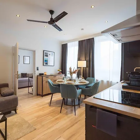 Schillerapartment Hof, Smart-checkin, Ir-sauna, Parkplatz, Wlan600mbit * ホーフ