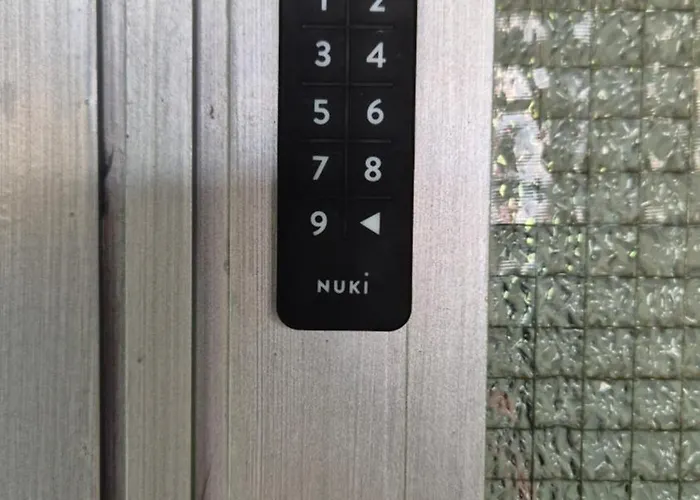 Schillerapartment Hof, Kueche, 24h Digital-checkin, Parkplatz, Wlan250mbit * Hof (Bavaria)