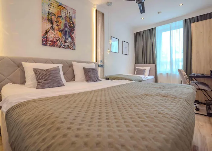 Lejlighed Schillerapartment Hof, Kueche, 24h Digital-checkin, Parkplatz, Wlan250mbit