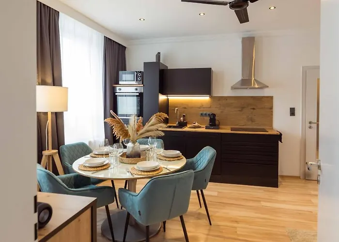 Schillerapartment Hof, Kueche, 24h Digital-checkin, Parkplatz, Wlan250mbit Appartement Hof (Bavaria)